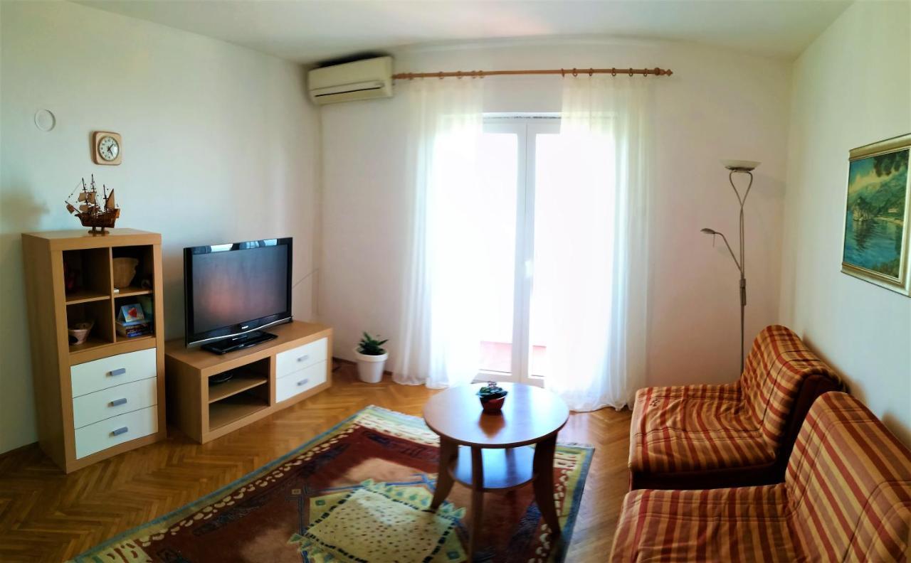 Apartamento Leona Lovran Exterior foto