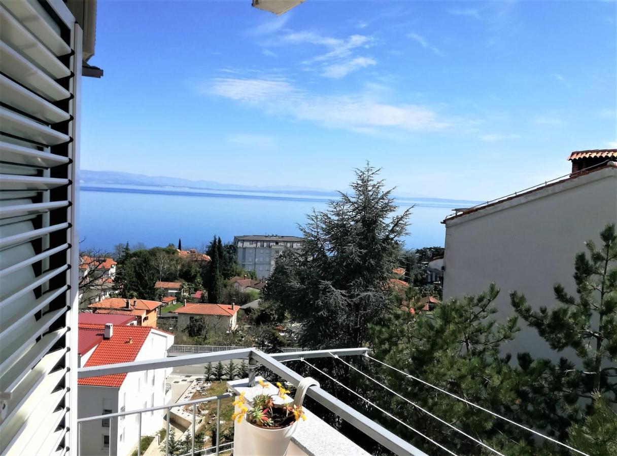 Apartamento Leona Lovran Exterior foto